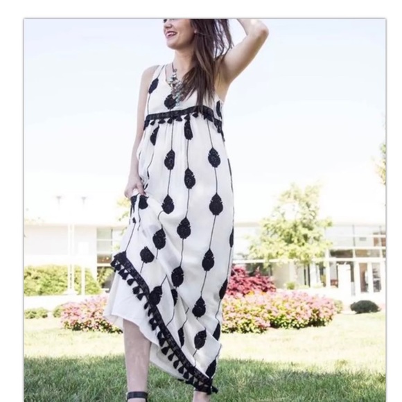 Anthropologie Embroidered Medallion Maxi Dress Sz 0 Retail $268 NWT - Picture 6 of 8